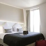 Mercure Paris Hotel 4*