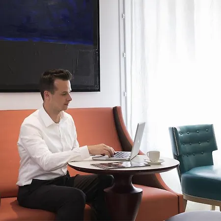 Mercure Paris