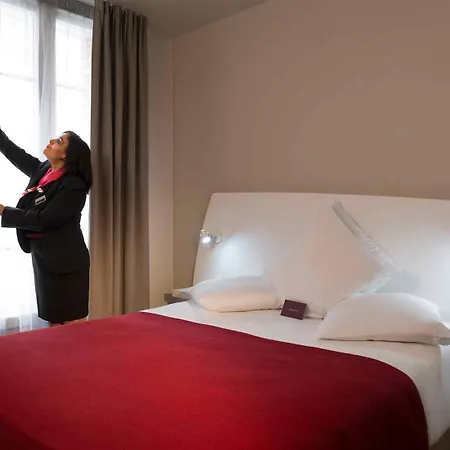 Отель Mercure Paris 4*