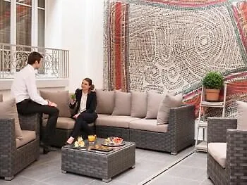 Mercure Paris 4*