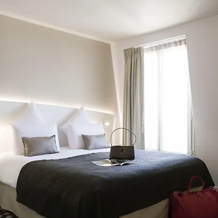 مركيور باريس ليفالوا فندق 4*