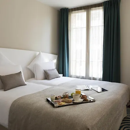 Mercure Paris 4*