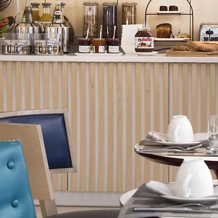 Mercure Paris Отель