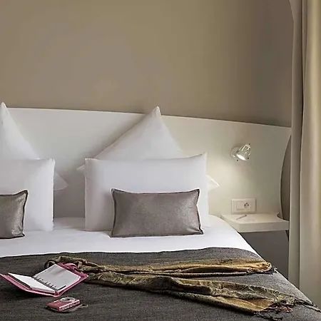 Mercure Paris