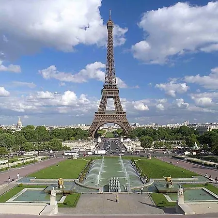 Отель Mercure Paris