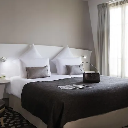 Mercure Paris Hotel 4*
